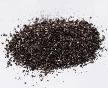 五氧化三鈦（Ti?O?）